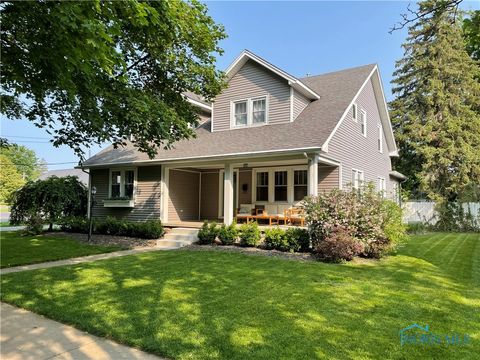 121 W 5th Street Perrysburg OH 43551