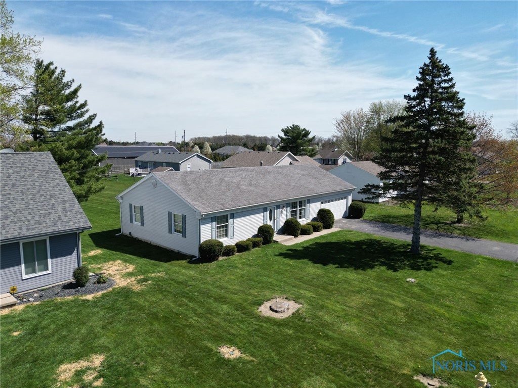 14384 Georgetown Drive, Bowling Green, Ohio image 4