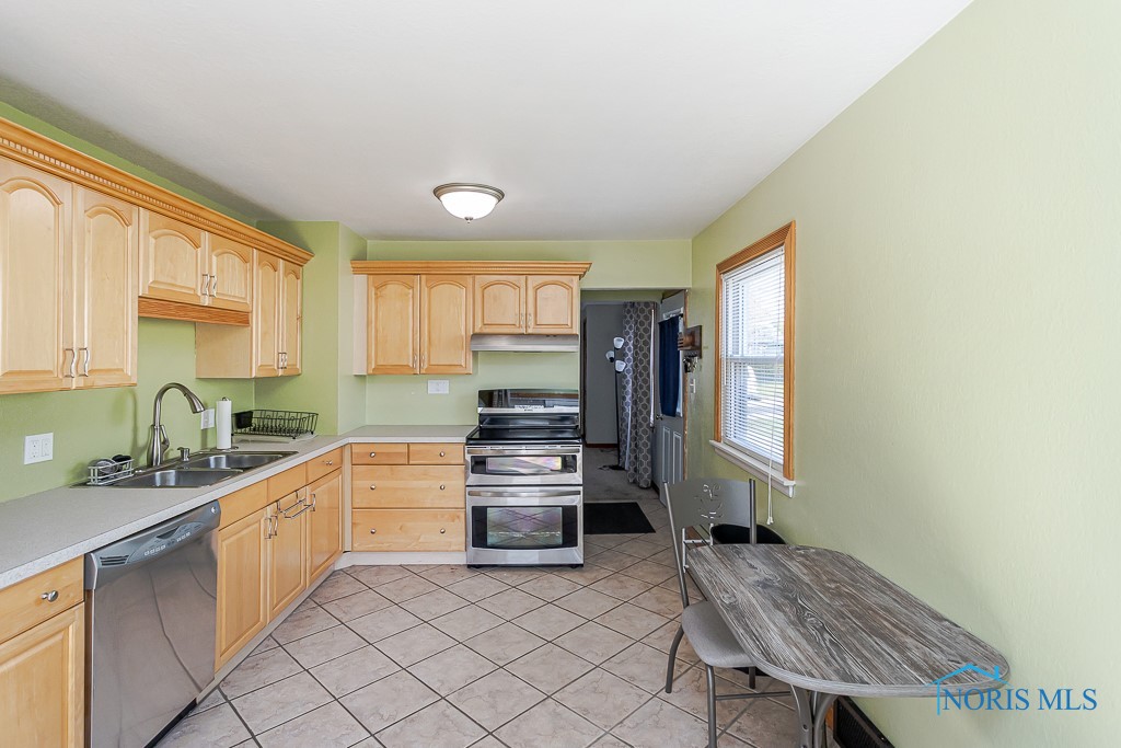 4522 Naomi Drive, Toledo, Ohio image 14