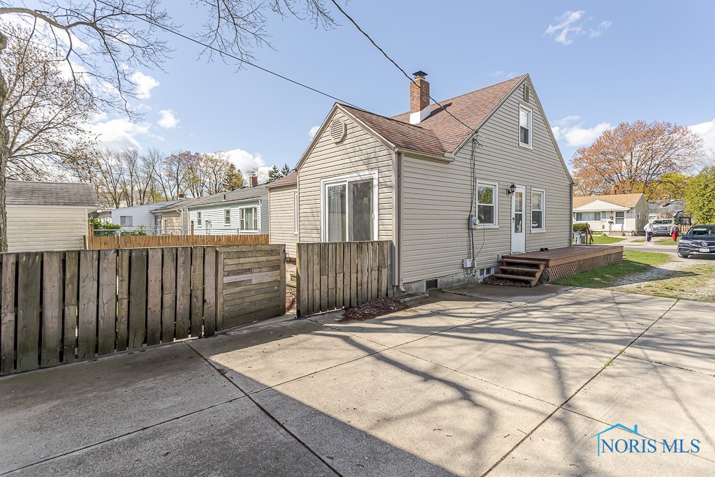 4522 Naomi Drive, Toledo, Ohio image 4