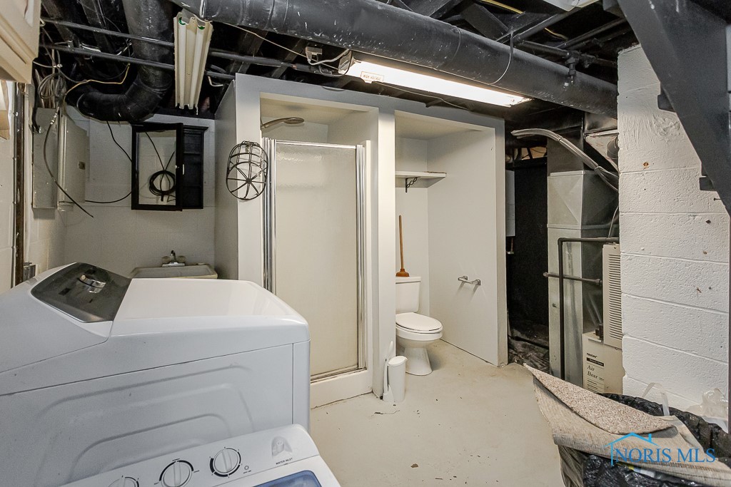 4522 Naomi Drive, Toledo, Ohio image 31