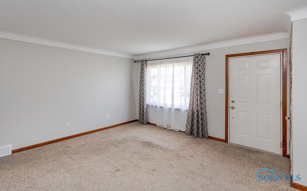 4522 Naomi Drive, Toledo, Ohio image 10