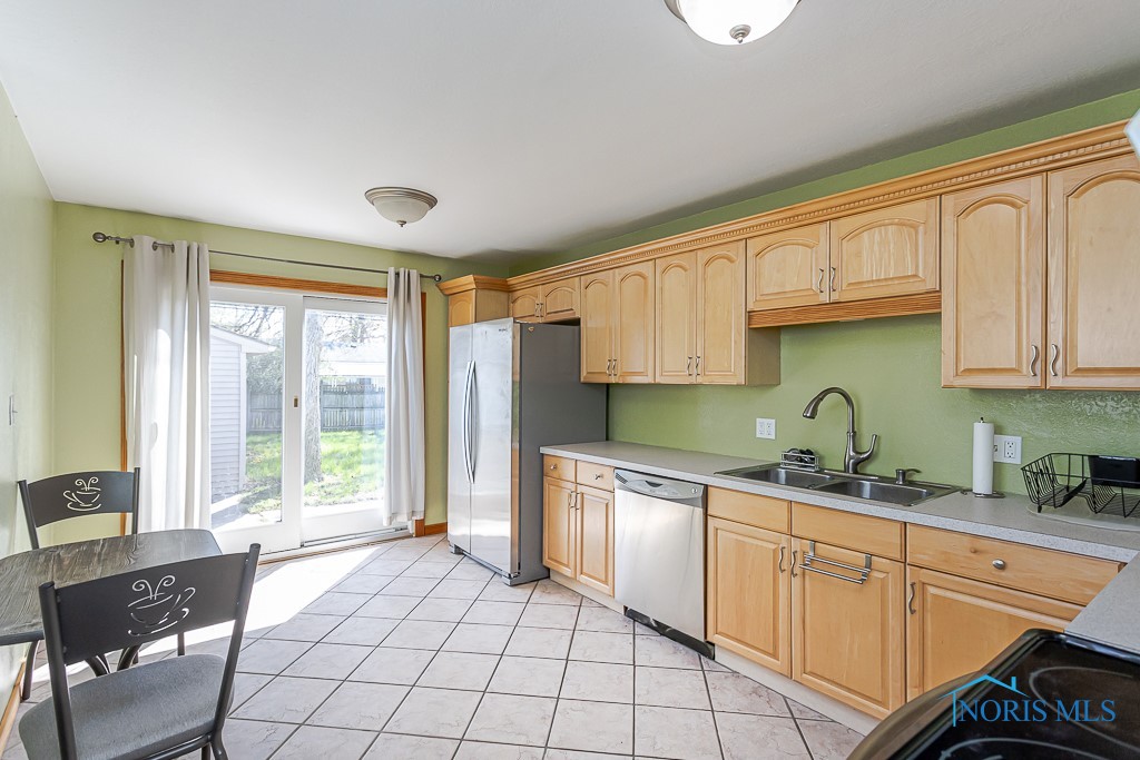 4522 Naomi Drive, Toledo, Ohio image 11