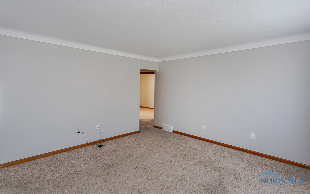 4522 Naomi Drive, Toledo, Ohio image 7