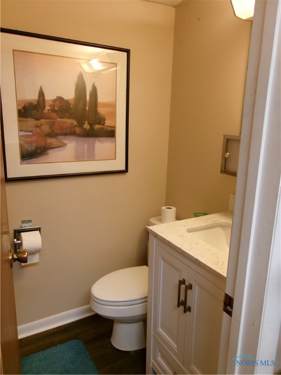 3776 Lakepointe Drive, Northwood, Ohio image 4