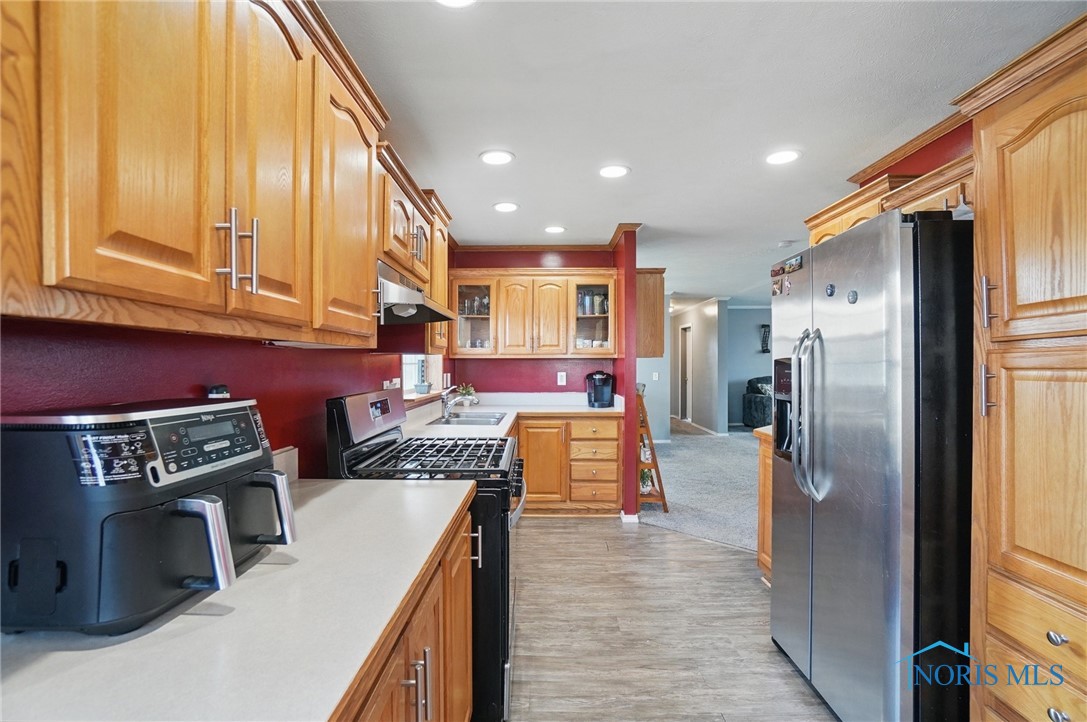232 Gardner Avenue, Northwood, Ohio image 11