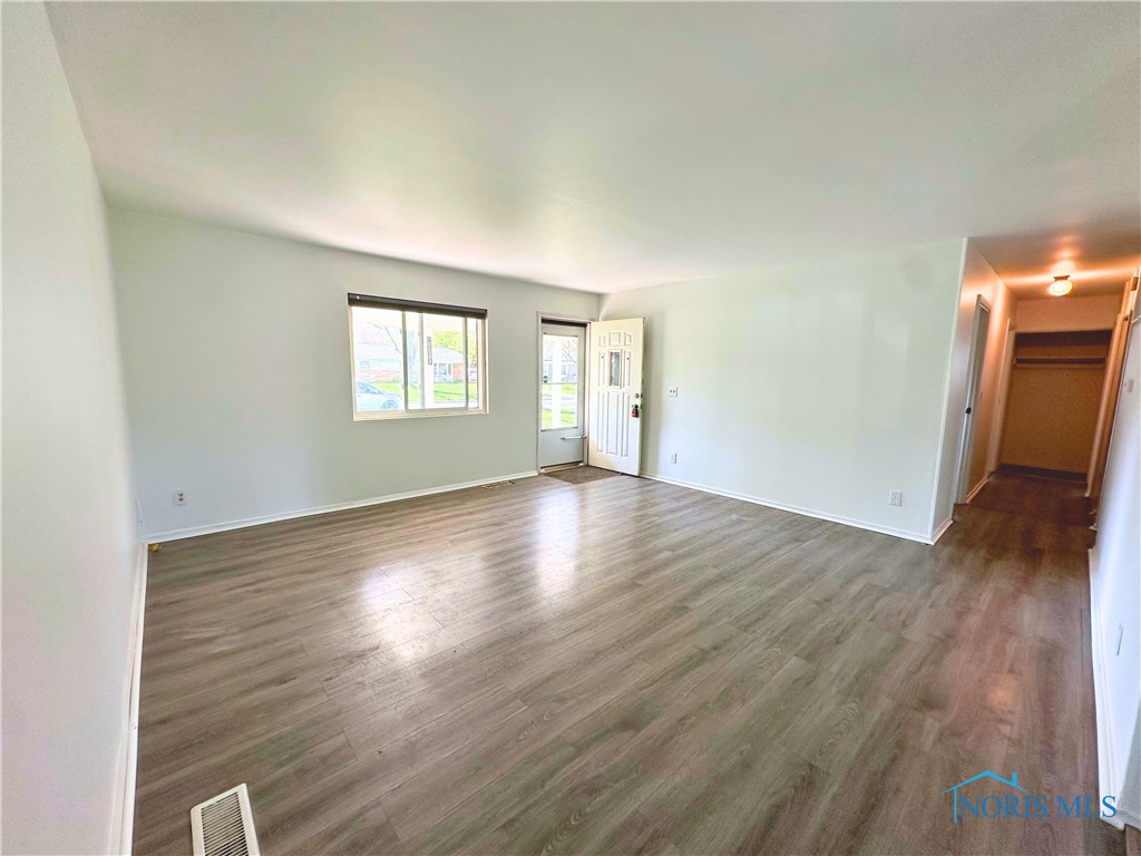 4856 Brinthaven Road, Sylvania, Ohio image 8