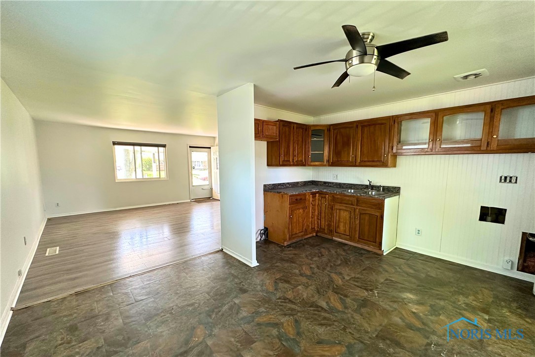 4856 Brinthaven Road, Sylvania, Ohio image 9