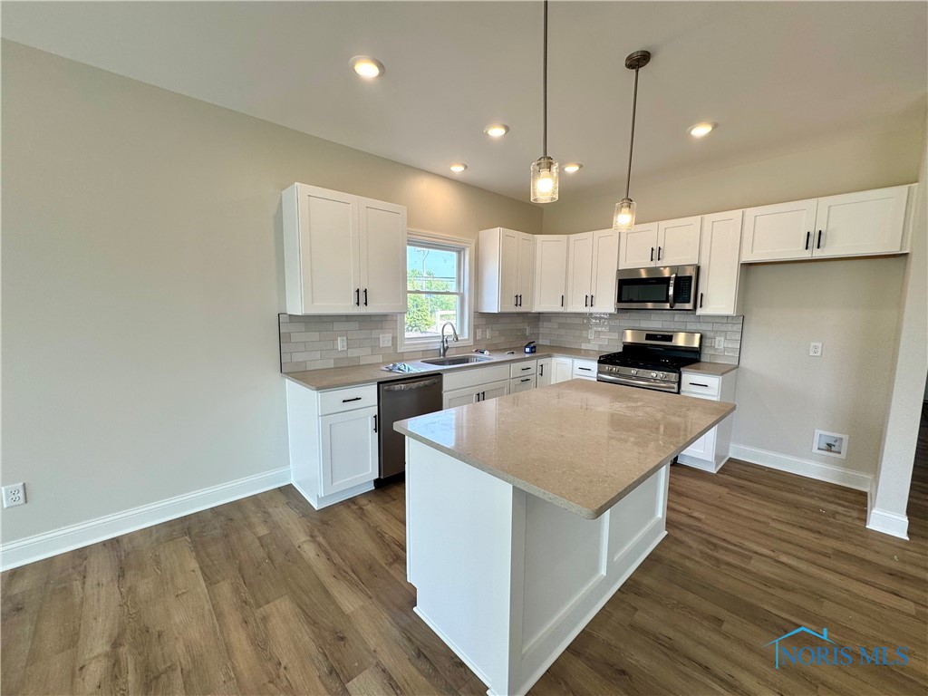 5018 Easton Drive, Oregon, Ohio image 3