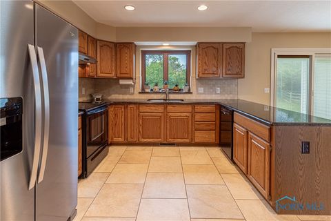 Tiny photo for 5555 Birch Hollow Court, Sylvania, OH 43560 (MLS # 6136075)