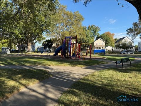 Tiny photo for 1219 Crystal Street, Toledo, OH 43605 (MLS # 6136983)