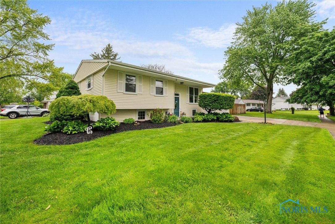 846 Maple Lane, Waterville, Ohio image 2