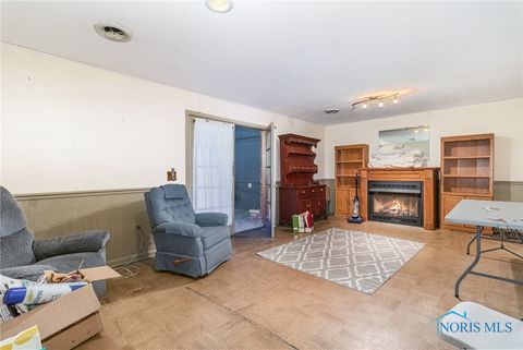 Tiny photo for 1301 Cass Road, Maumee, OH 43537 (MLS # 6136645)