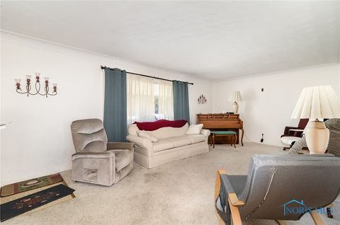 Tiny photo for 1301 Cass Road, Maumee, OH 43537 (MLS # 6136645)