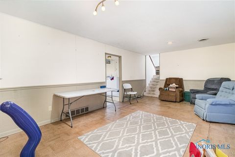Tiny photo for 1301 Cass Road, Maumee, OH 43537 (MLS # 6136645)