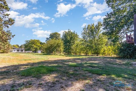 Tiny photo for 1301 Cass Road, Maumee, OH 43537 (MLS # 6136645)