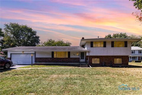Tiny photo for 1301 Cass Road, Maumee, OH 43537 (MLS # 6136645)