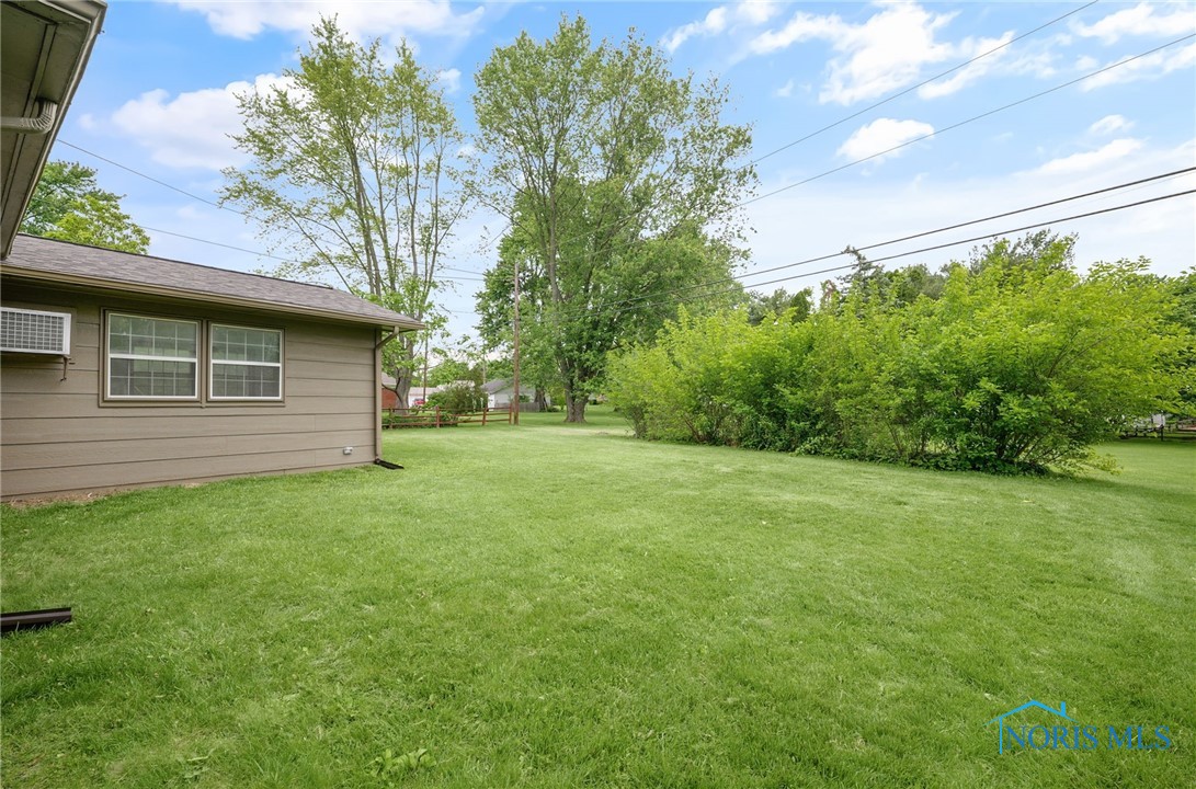 1 Hawthorne Drive, Delta, Ohio image 32