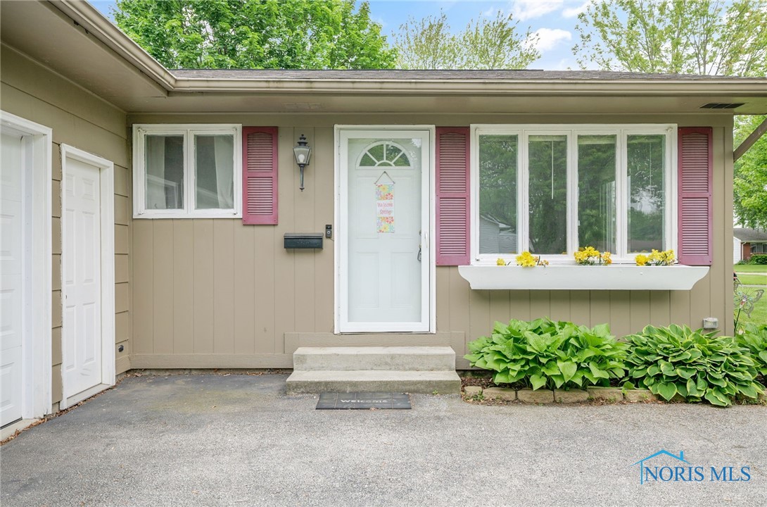 1 Hawthorne Drive, Delta, Ohio image 3