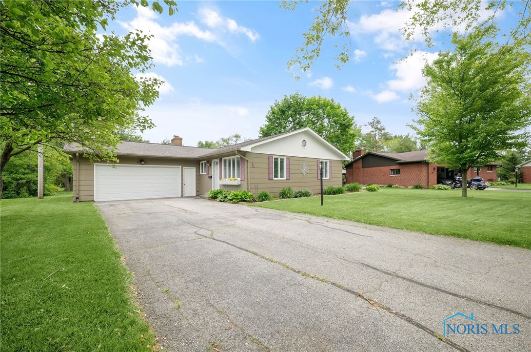 1 Hawthorne Drive, Delta, Ohio image 1