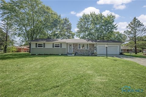 Photo of 500 Sandalwood Lane, Delta, OH 43515 (MLS # 6134670)