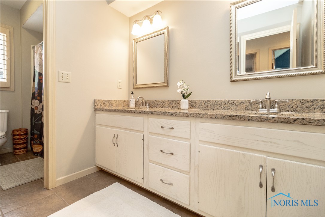 6908 Cloister Road, Toledo, Ohio image 38