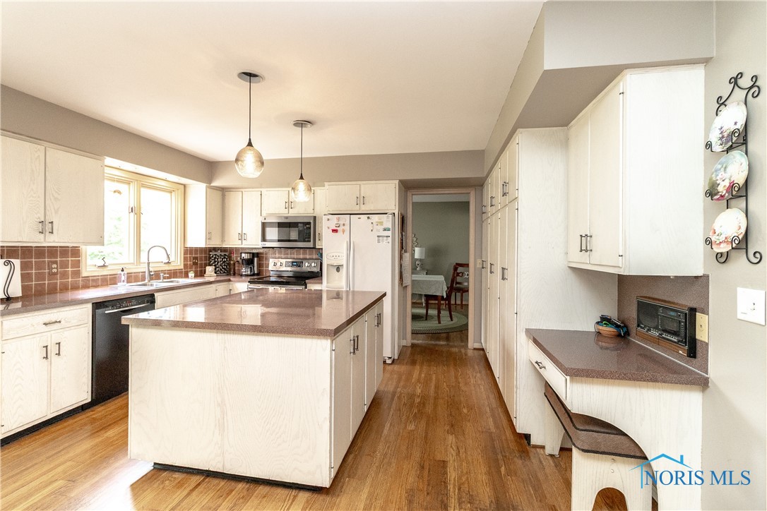 6908 Cloister Road, Toledo, Ohio image 16