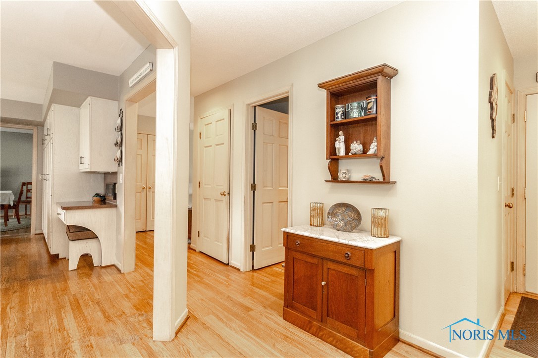 6908 Cloister Road, Toledo, Ohio image 24