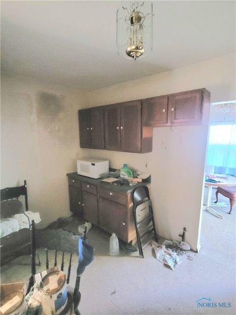 Tiny photo for 835 Willow Avenue, Toledo, OH 43605 (MLS # 6136911)