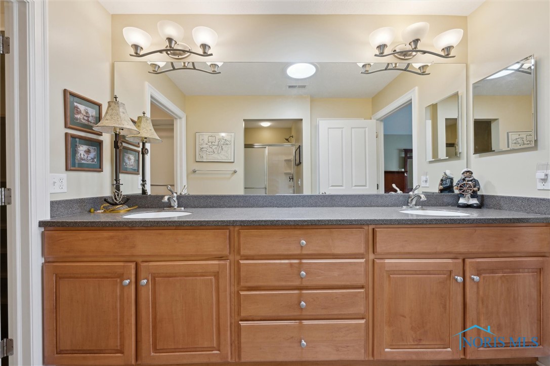 2730 Canterbury Circle #23B, Port Clinton, Ohio image 34