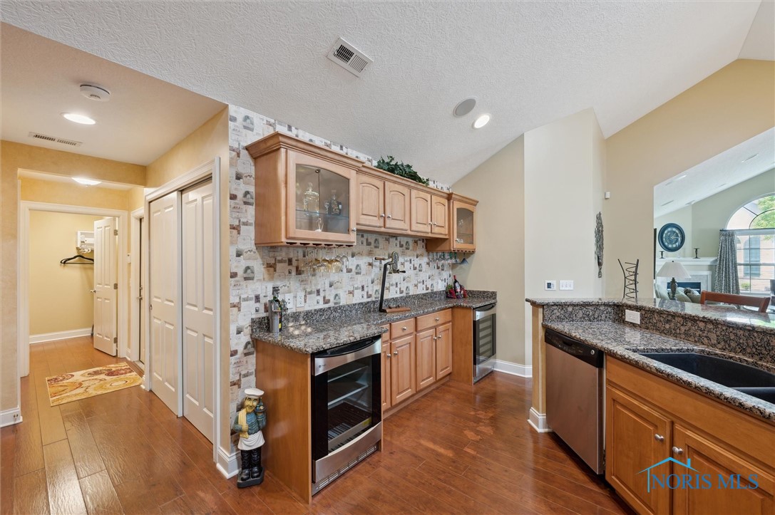2730 Canterbury Circle #23B, Port Clinton, Ohio image 26