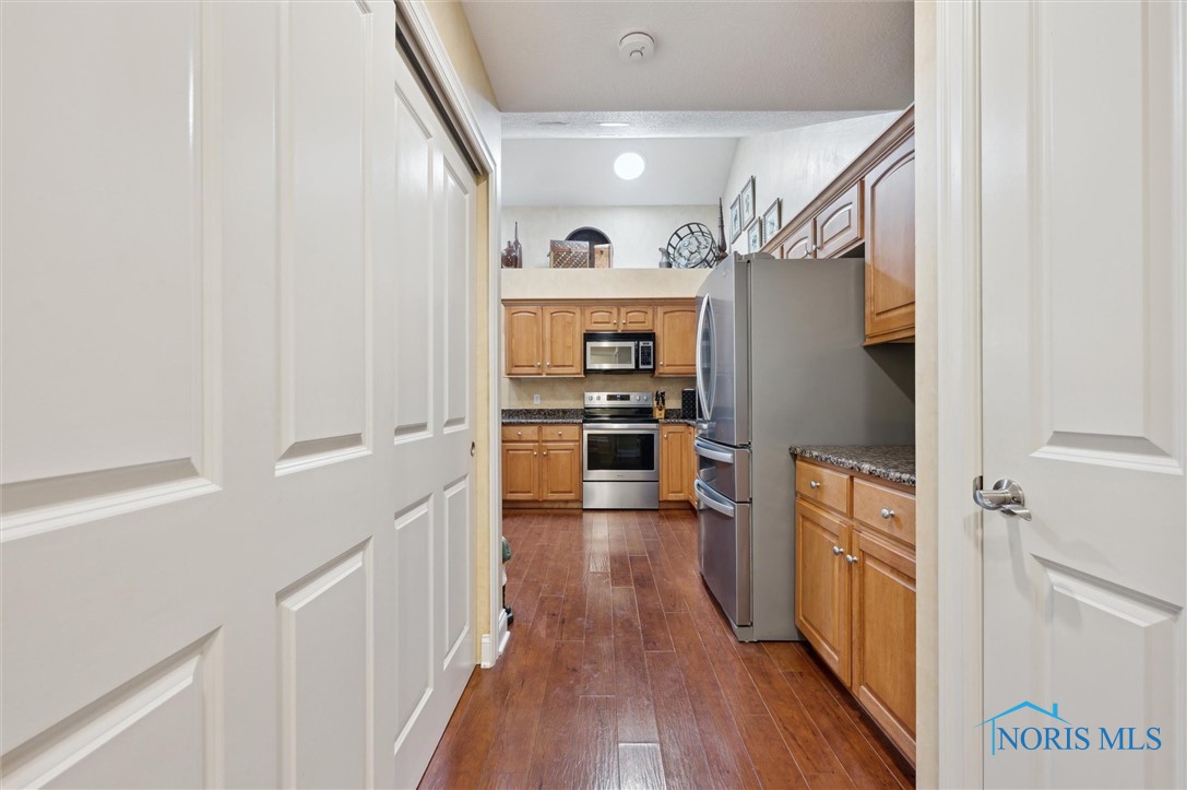 2730 Canterbury Circle #23B, Port Clinton, Ohio image 27