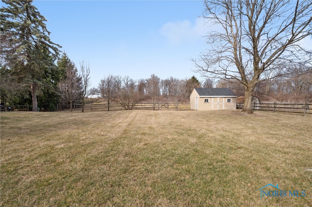 7106 Country Creek Road, Maumee, Ohio image 37
