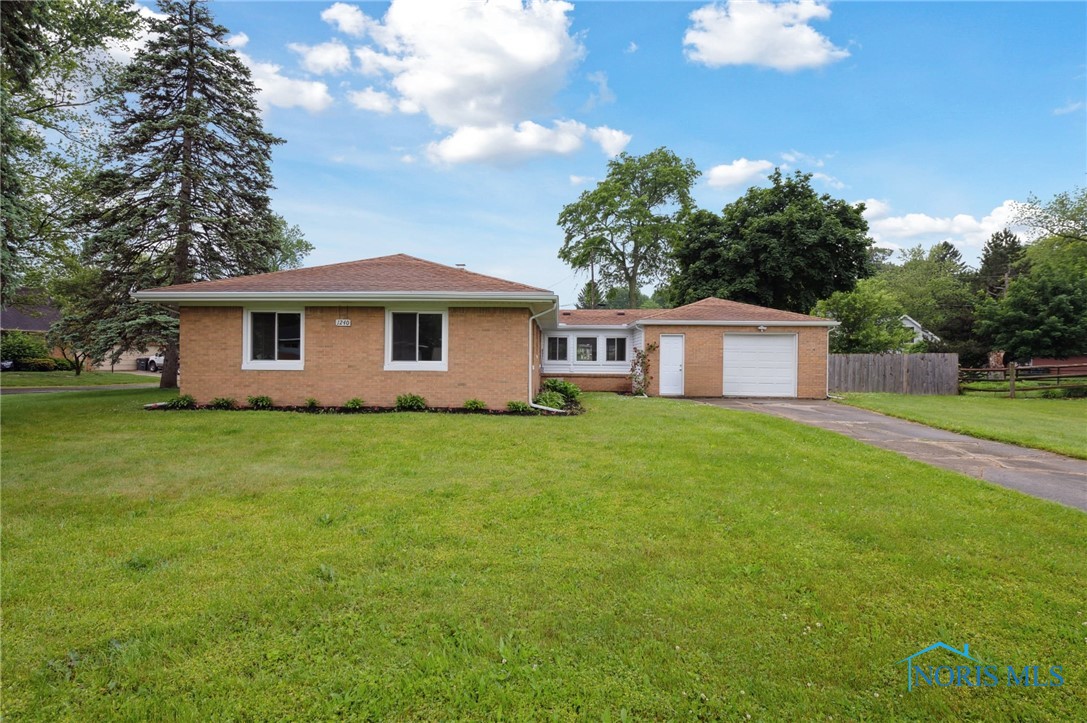 1240 Westgate Road, Toledo, Ohio image 1