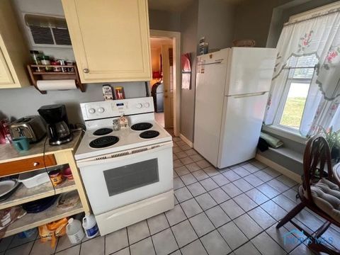 Tiny photo for 4669 S Detroit Avenue, Toledo, OH 43614 (MLS # 6136111)