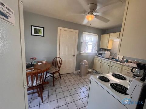 Tiny photo for 4669 S Detroit Avenue, Toledo, OH 43614 (MLS # 6136111)