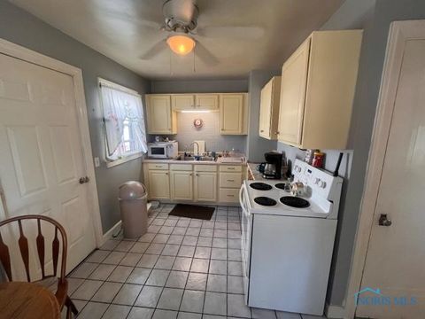 Tiny photo for 4669 S Detroit Avenue, Toledo, OH 43614 (MLS # 6136111)