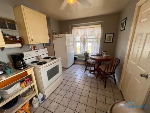 Tiny photo for 4669 S Detroit Avenue, Toledo, OH 43614 (MLS # 6136111)