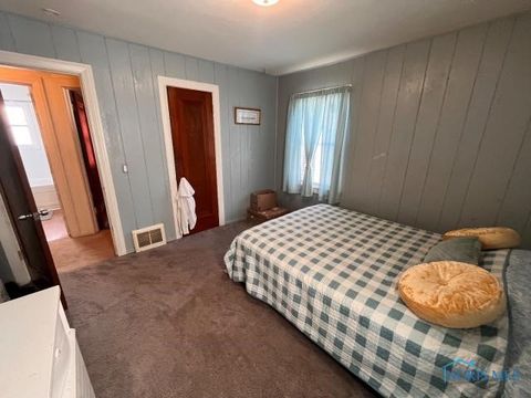 Tiny photo for 4669 S Detroit Avenue, Toledo, OH 43614 (MLS # 6136111)