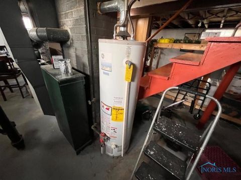 Tiny photo for 4669 S Detroit Avenue, Toledo, OH 43614 (MLS # 6136111)