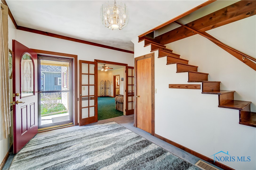 522 W North Street, Fostoria, Ohio image 4