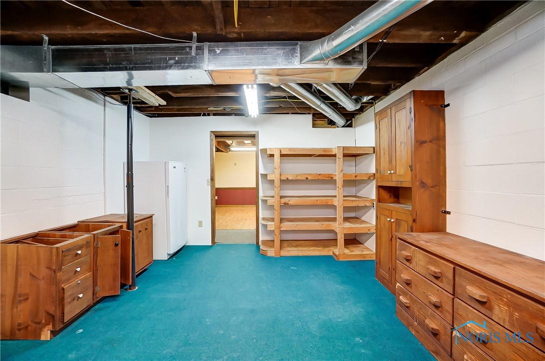 522 W North Street, Fostoria, Ohio image 33