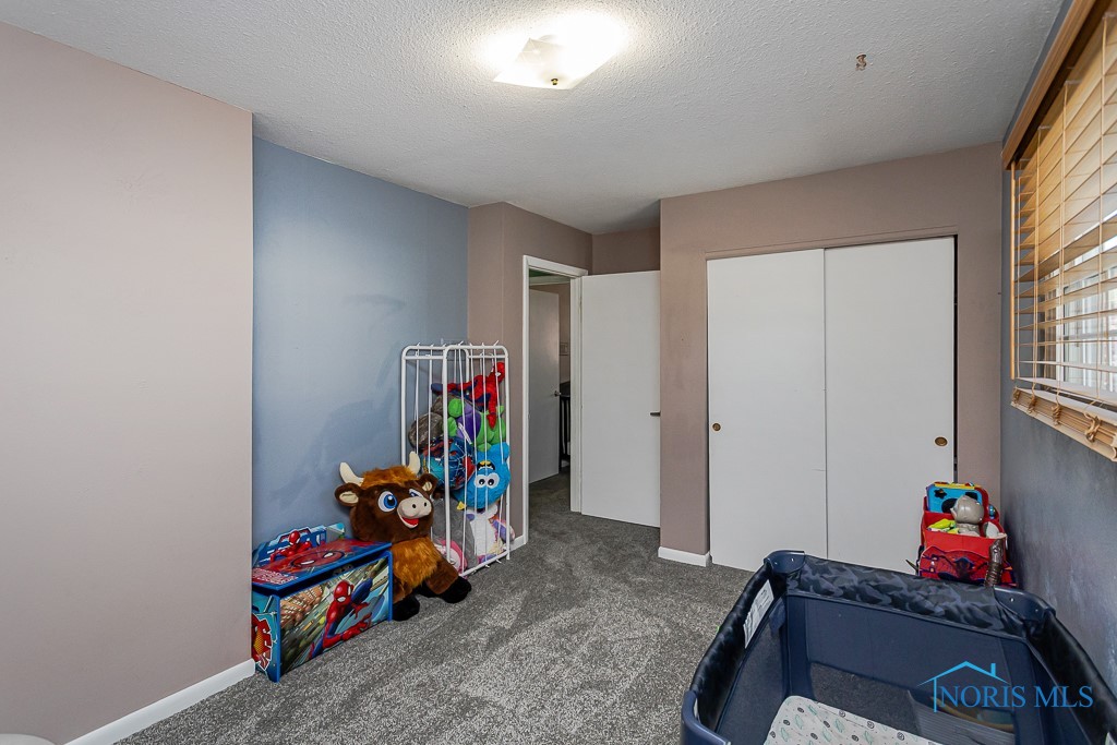 4128 Oak Crest Road, Toledo, Ohio image 38