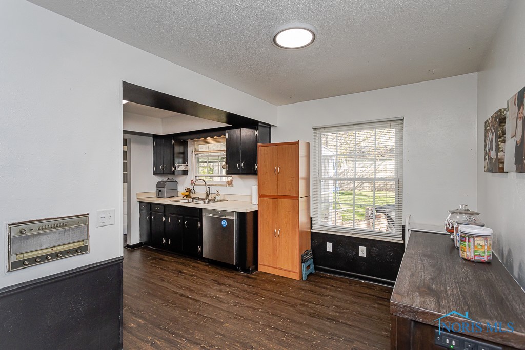 4128 Oak Crest Road, Toledo, Ohio image 23