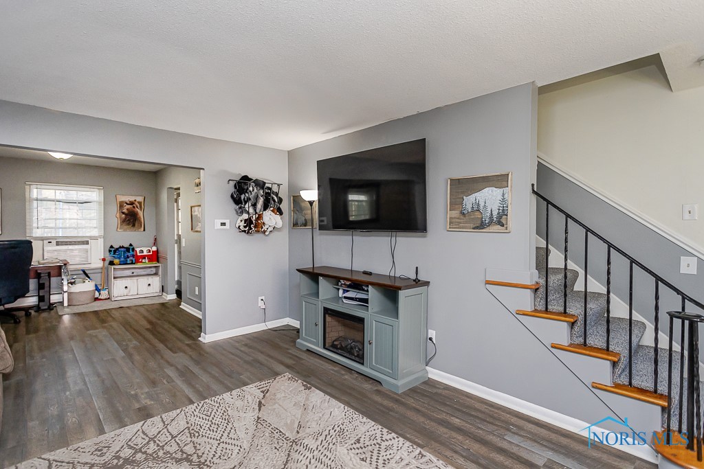 4128 Oak Crest Road, Toledo, Ohio image 13