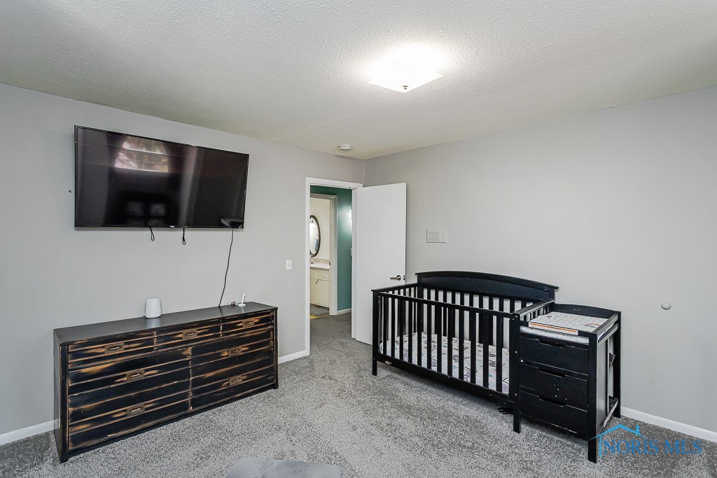 4128 Oak Crest Road, Toledo, Ohio image 36