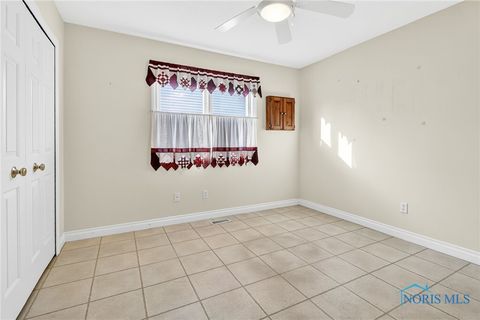 Tiny photo for 26336 E Wexford Drive, Perrysburg, OH 43551 (MLS # 6136786)