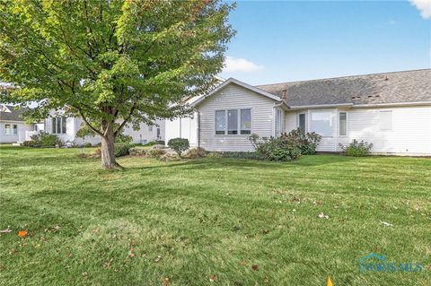 Tiny photo for 26336 E Wexford Drive, Perrysburg, OH 43551 (MLS # 6136786)