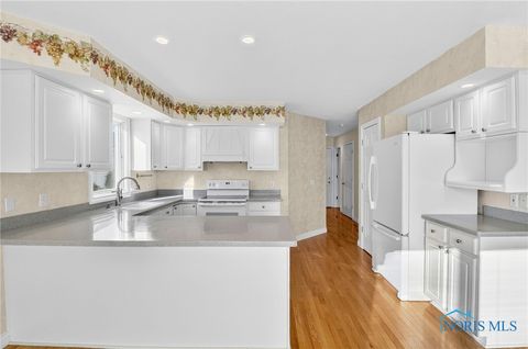 Tiny photo for 26336 E Wexford Drive, Perrysburg, OH 43551 (MLS # 6136786)