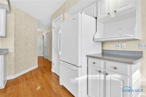 Tiny photo for 26336 E Wexford Drive, Perrysburg, OH 43551 (MLS # 6136786)